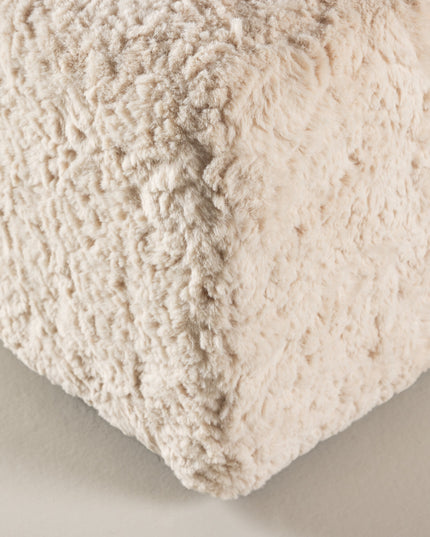 Frankie Pouf 50*50 - Beige Faux fur / FSC 100%